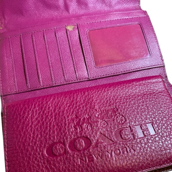 Coach Fuchsia Leather Clutch (item#b136) - Picture 6 of 9